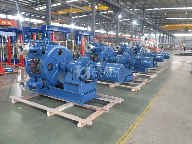 某集團(tuán)所采購一批大型軟管泵已制造組裝完成