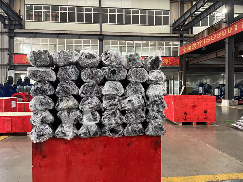 華運(yùn)機(jī)械一批軟管泵定制軟管生產(chǎn)完畢，彰顯專業(yè)制造實(shí)力
